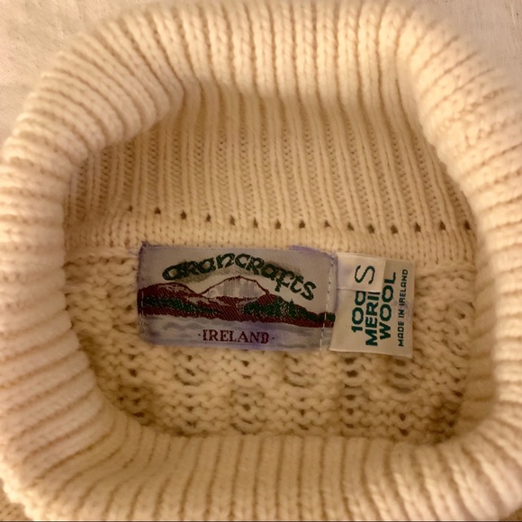 Aran Crafts turtle neck sweater SZ Small 100% Wool - Picture 6 of 6